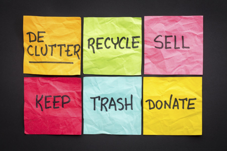 6 Colorful Post-it Notes with declutter, recycle, sell, keep, trash, and donate.